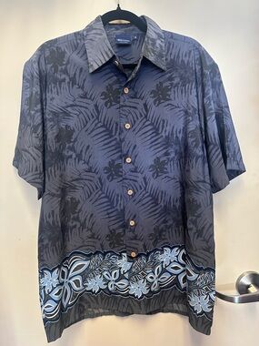 Sideout Navy and Black Tropical-Print Short Sleeve Button-Down